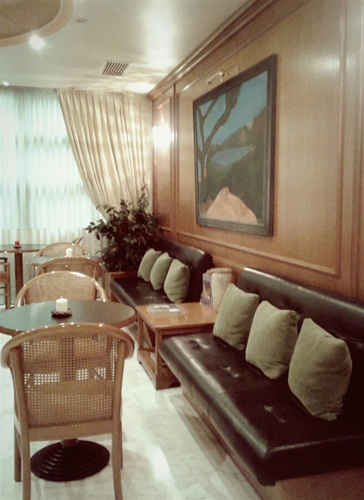 Victory Hotel 2*